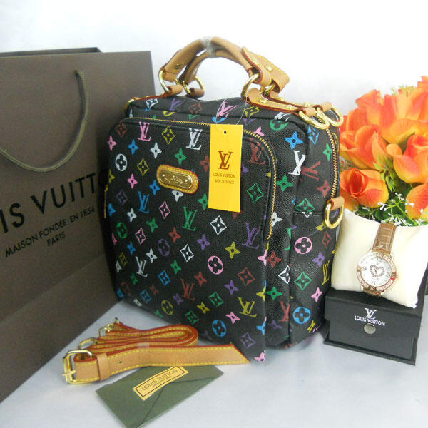 Tas Botega,Burberry,Cartier,Chanel,Zara,Furla,Hermes,Louis Vuitton,Prada,Versace