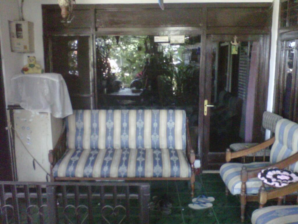 Dijual Rumah dan Kost-kostan.