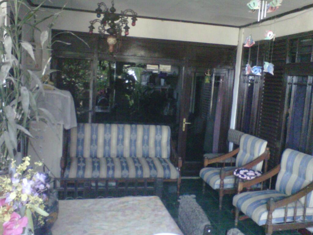 Dijual Rumah dan Kost-kostan.