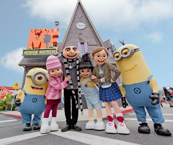 Mengunjungi Rumah Mr. Gru Family, Wahana Film Despicable Me &amp; Minion.