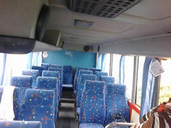 Bus Pariwisata 3/4 Medium