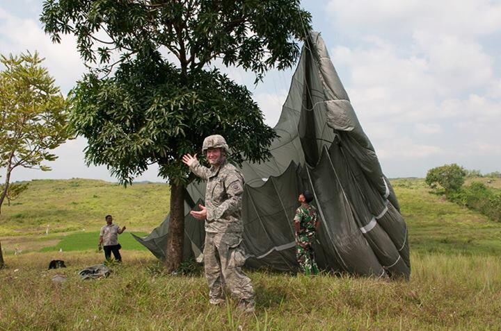 latihan gabungan TNI dan Tentara amrik (cabang hawai)