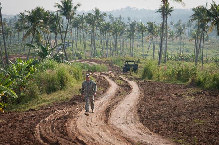 latihan gabungan TNI dan Tentara amrik (cabang hawai)