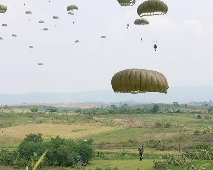 latihan gabungan TNI dan Tentara amrik (cabang hawai)