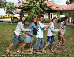 PERMAINAN TRADISIONAL TEMPO DULU (pict)