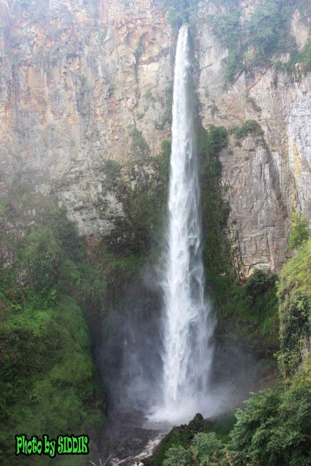 Air Terjun Sipiso Piso - Tongging - Karo