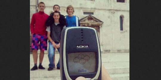 Perbandingan Nokia 3310 dan Galaxy S4