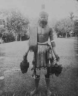 Mengenal lebih jauh asal usul suku dayak, org kalimantan masuk, non jg blh.