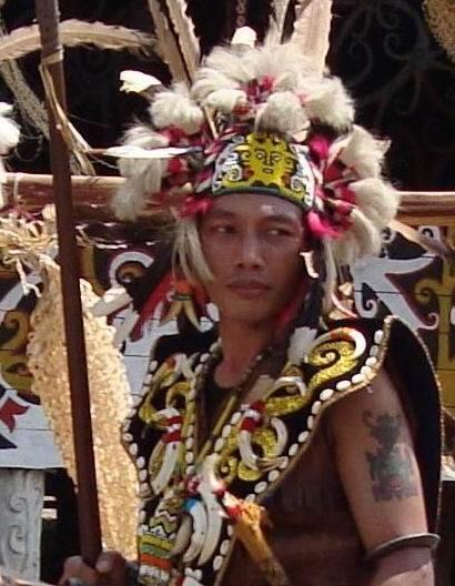 Mengenal lebih jauh asal usul suku dayak, org kalimantan masuk, non jg blh.