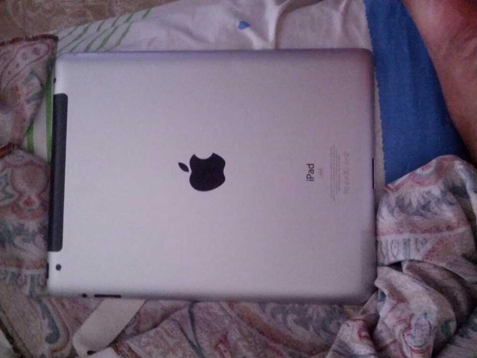 JUAL IPAD 2 64GB WHITE 3G+WIFI MURAH