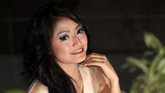 GOYANGAN MANJUR SITI BADRIAH