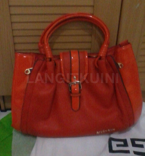 SALE HABISIN STOK!! TAS GIVENCHY SEMI SUPER