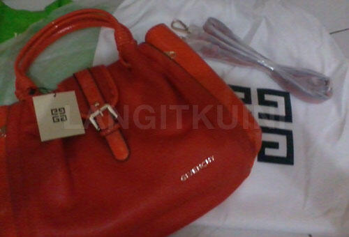 SALE HABISIN STOK!! TAS GIVENCHY SEMI SUPER