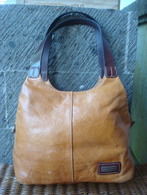 DIJUAL TAS BRAUN BUFFEL, BETTY&GARY