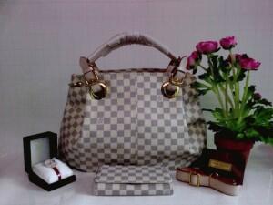 SEMUA TAS LV DAN DOMPET LV ADA DI SINI,KWALITAS SEMI ORI