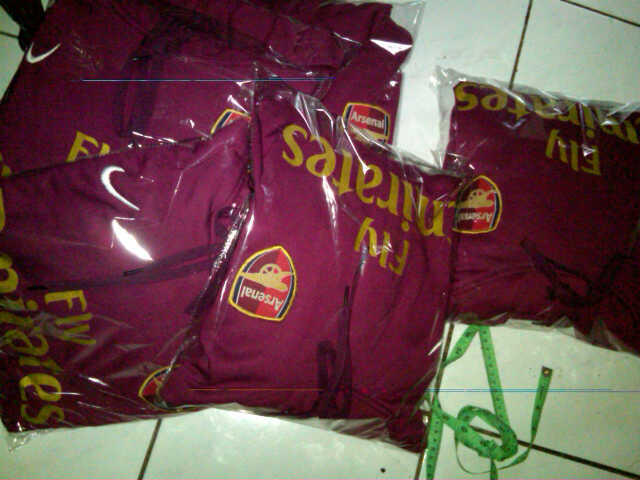 Open preoder cepat SWEATER HOODIE ARSENAL