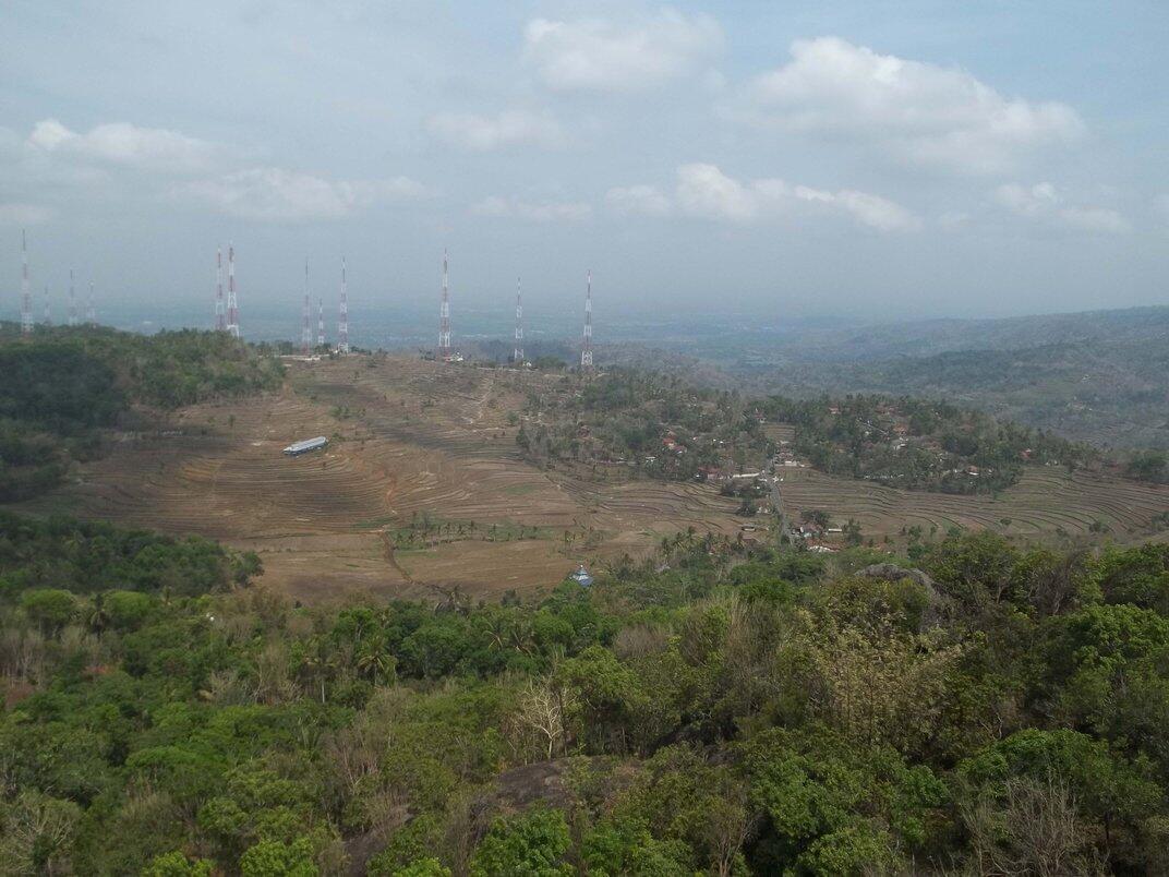 [PUISI WISATA] Estetika Sang Raksasa Purba