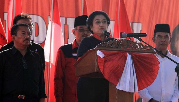 Megawati Marah, Kemudian Pasrah.