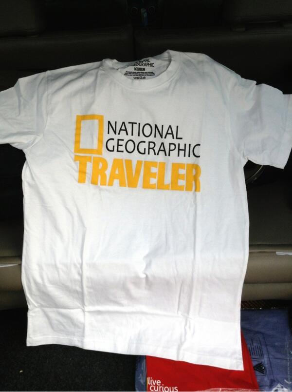 Ayoo buruann, Baju National Geographic,terbatasss