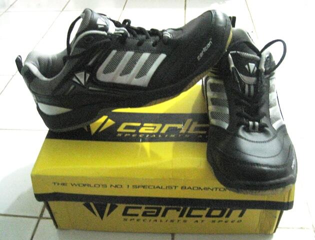 terjual sepatu badminton bulutangkis carlton play 201 terjual sepatu badminton bulutangkis carlton play 201