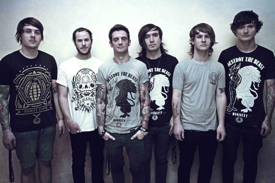 BRAND LOKAL YANG MENGENDORSE MUSISI ATAU BAND LUAR NEGERI