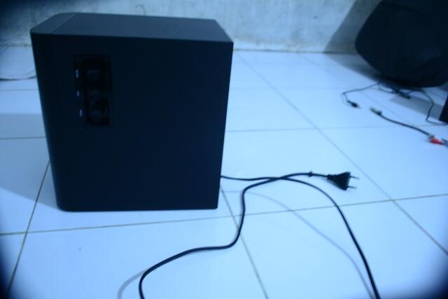 Speaker Subwoofer SIMBADDA CST 7100N.