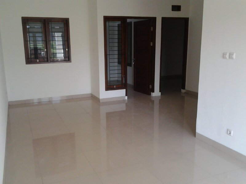 dikontrakan 1 unit rumah new building di perumahan villa taman anggrek sukabumi