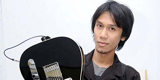 10 DEWA GITAR INDONESIA