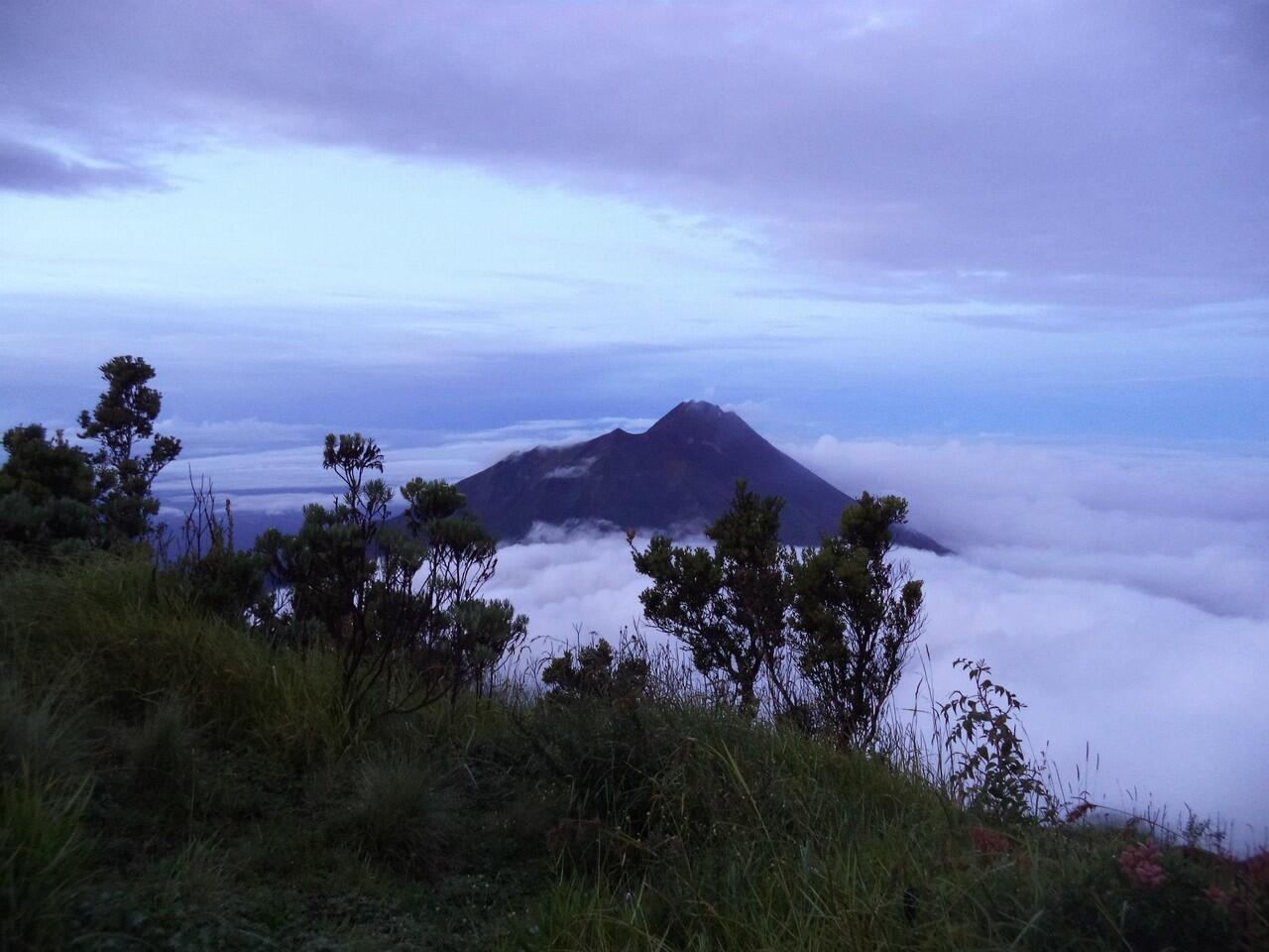 INDAHNYO GUNUNG MERBABU 3145 mdpl