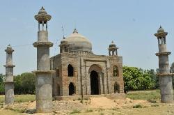 Kisah Pria Miskin yang Membuat Replika Taj Mahal (so sweet bgt)