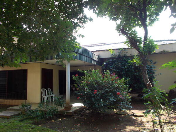 Rumah di belakang UNKRIS, BSI, Univ. Asyafiiyah
