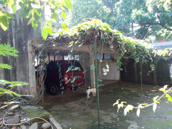 Rumah di belakang UNKRIS, BSI, Univ. Asyafiiyah