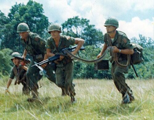 M-60 GPMG: Senapan Mesin Multi Platform Legendaris