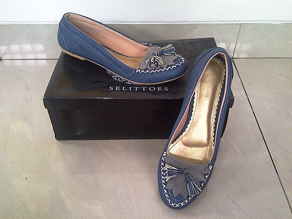 Cari WTS: PRELOVED VINCCI heel,BNIB SELITTOES flat shoes 