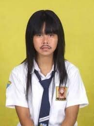 Temen siapa neh...?