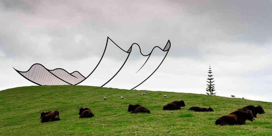 Sebuah Patung (Monumen) di New Zealand Terlihat Seperti Gambar Kartun