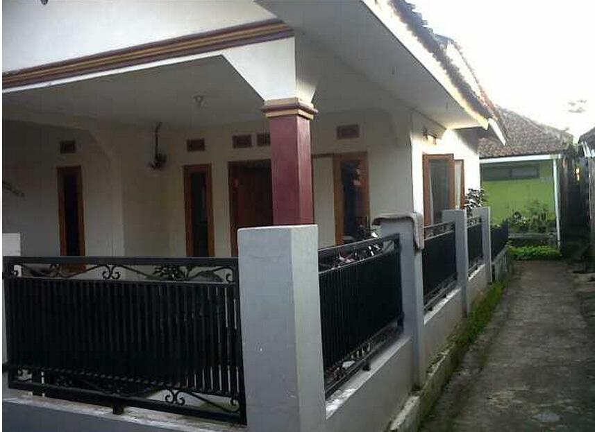 RUMAH 2 LANTAI AREA UNJANI