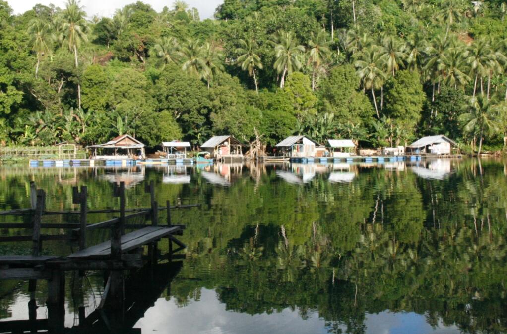 Keindahan Alam Pulau Ternate, surga yang ada di Indonesia/ga perlu keluar (++Pict)