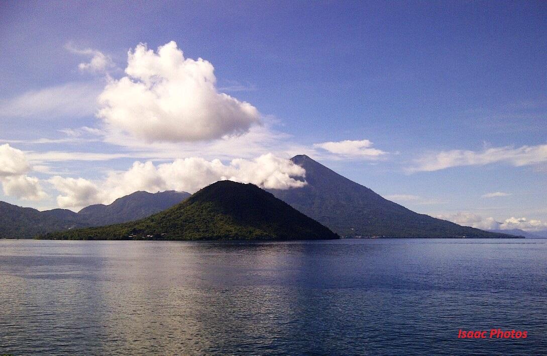 Keindahan Alam Pulau Ternate, surga yang ada di Indonesia/ga perlu keluar (++Pict)