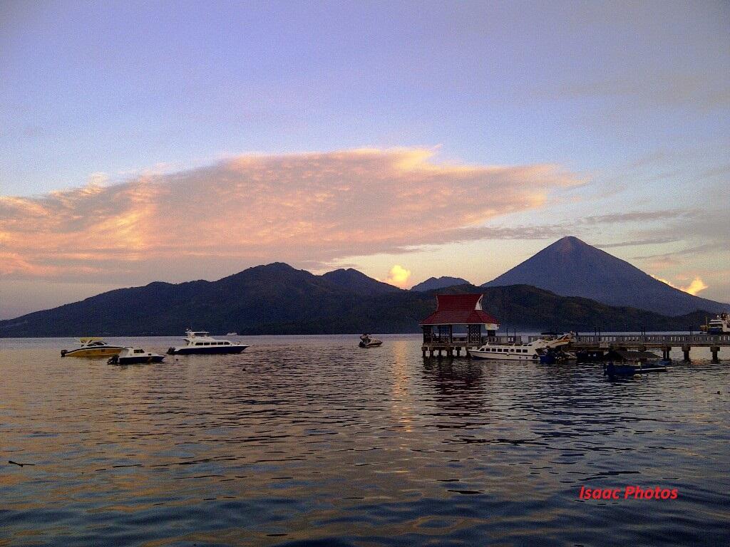 Keindahan Alam Pulau Ternate, surga yang ada di Indonesia/ga perlu keluar (++Pict)