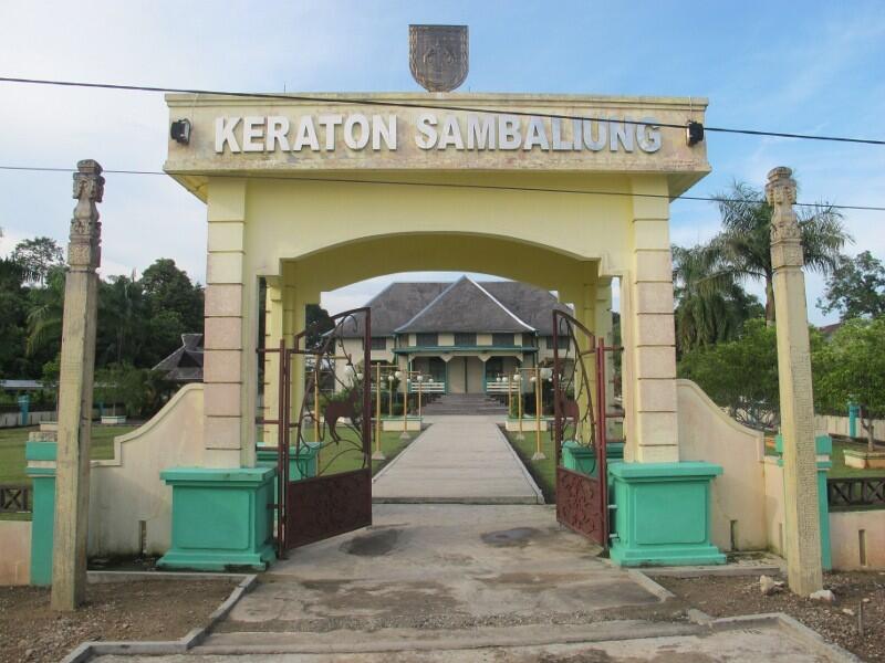 FOTO: Meriam Keraton Sambaliung yang Konon Bisa Berpindah Sendiri