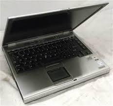 TOSHIBA TECRA RAM 1GB HHD 80GB BODY90% HARGA Rp. 1.5 JT (NET AJA GAN)