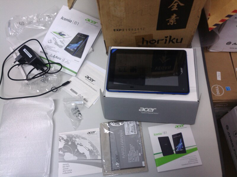 jual (BU) i tab acer tipe iconia B1, barang masih gres/baru.