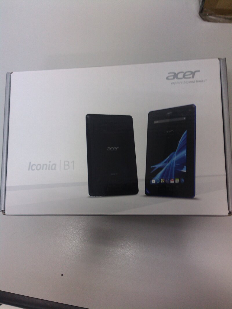 jual (BU) i tab acer tipe iconia B1, barang masih gres/baru.
