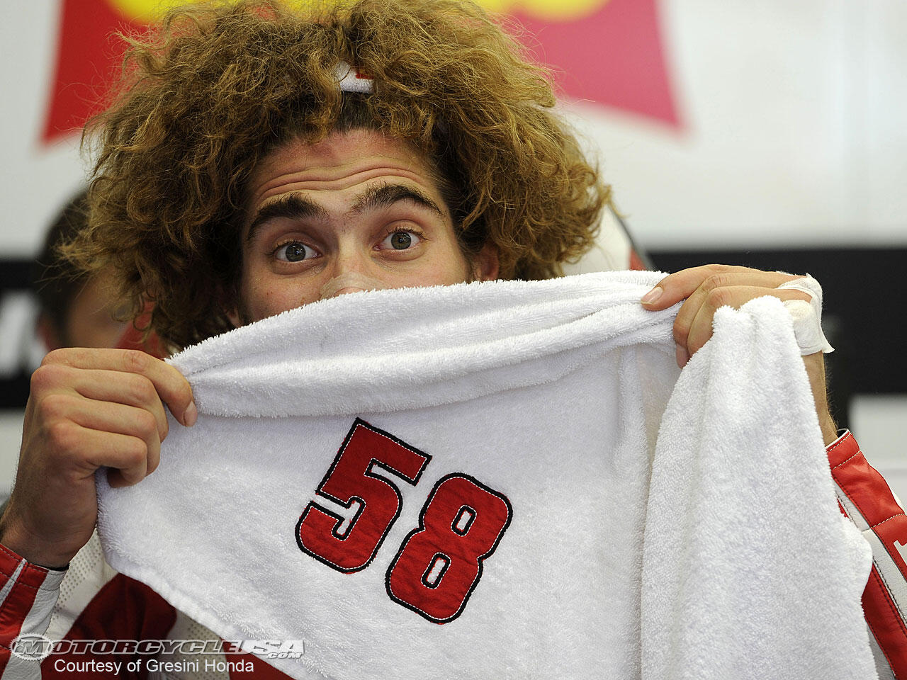 MENGENANG MARCO SIMONCELLI (yg nge fans MASUK)