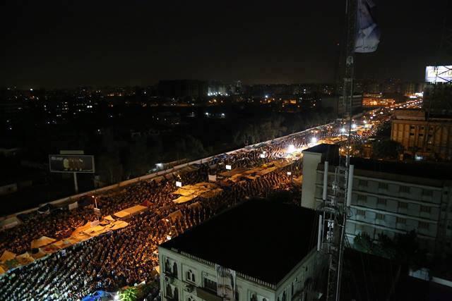 Satu Juta Pendukung Mursi Tarawih di Bundaran Rabi’ah Adawiyah