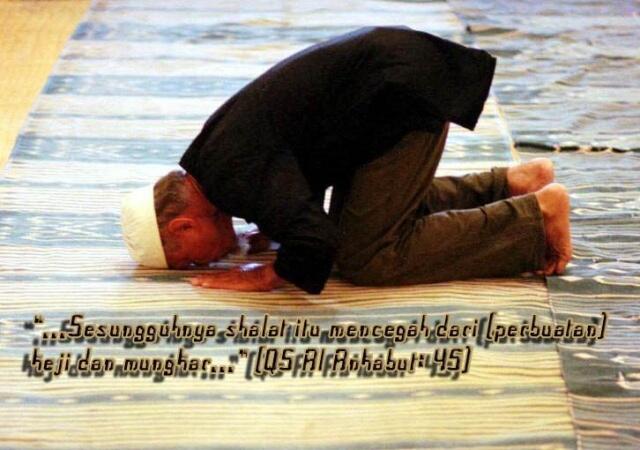 Manakah yang lebih utama (besar pahalanya) membaca Al-Quran atau memahami Al-Quran?