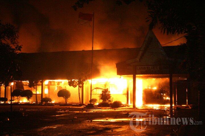 Foto-foto Kerusuhan Lapas Tanjung Gusta Medan