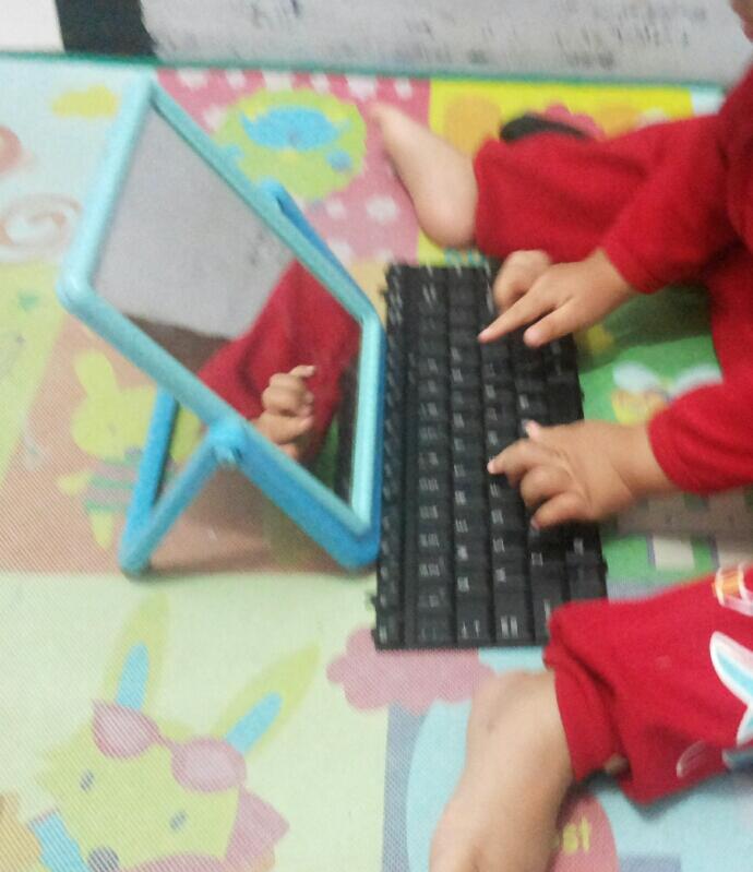 Bocoran prototipe laptop generasi masa depan