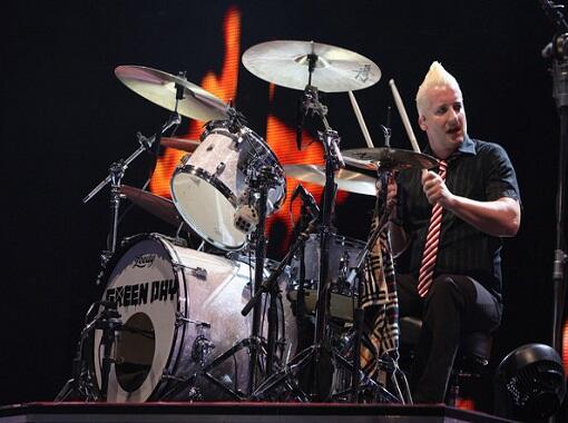 10 Fakta Tentang Green Day dan Para Personilnya